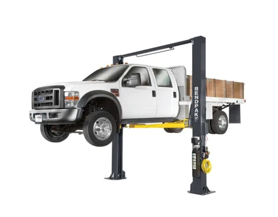 12,000-lb. Cap. / Clearfloor / Triple-Telescoping Arms